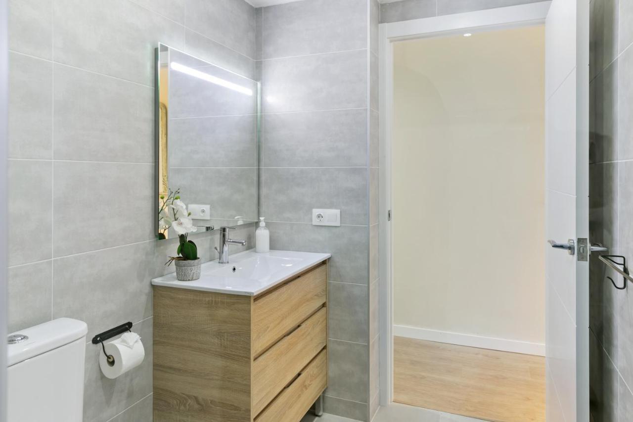 Tendency Apartments Forum 4 Sant Adrià de Besòs Extérieur photo